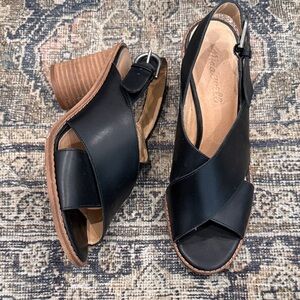 Madewell The Ruthie Crisscross Sandal in Leather - size 7.5